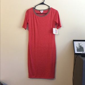 NWT SMALL JULIA